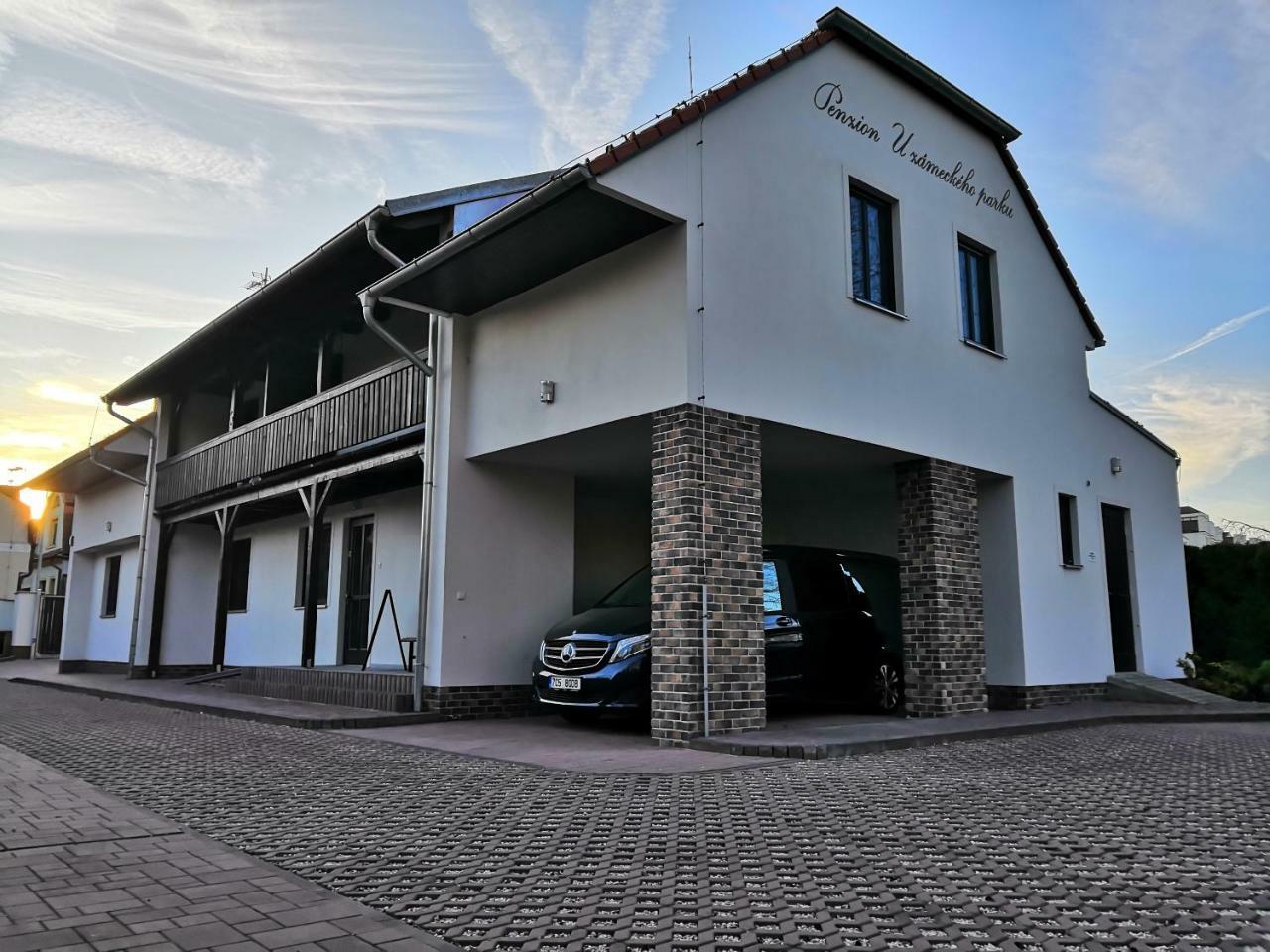 Penzion U Zameckeho Parku Trebon Exterior photo